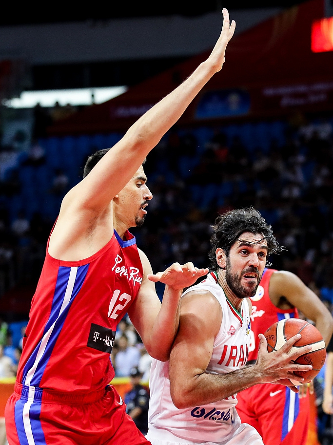 中国队险胜奥地利队,波尔带队取胜 中国队险胜奥地利队,波尔带队取胜