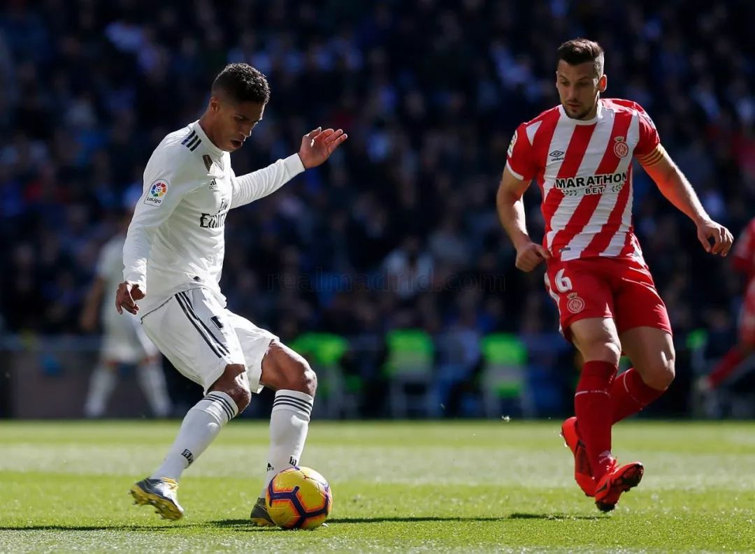 马赛逆转法国,库尔图瓦刷新纪录 马赛逆转法国,库尔图瓦刷新纪录