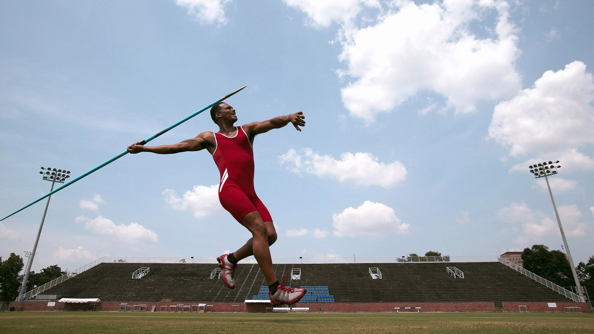 阿尔瓦雷斯关键战不手软，德国队战术体系遭哥伦比亚冲击