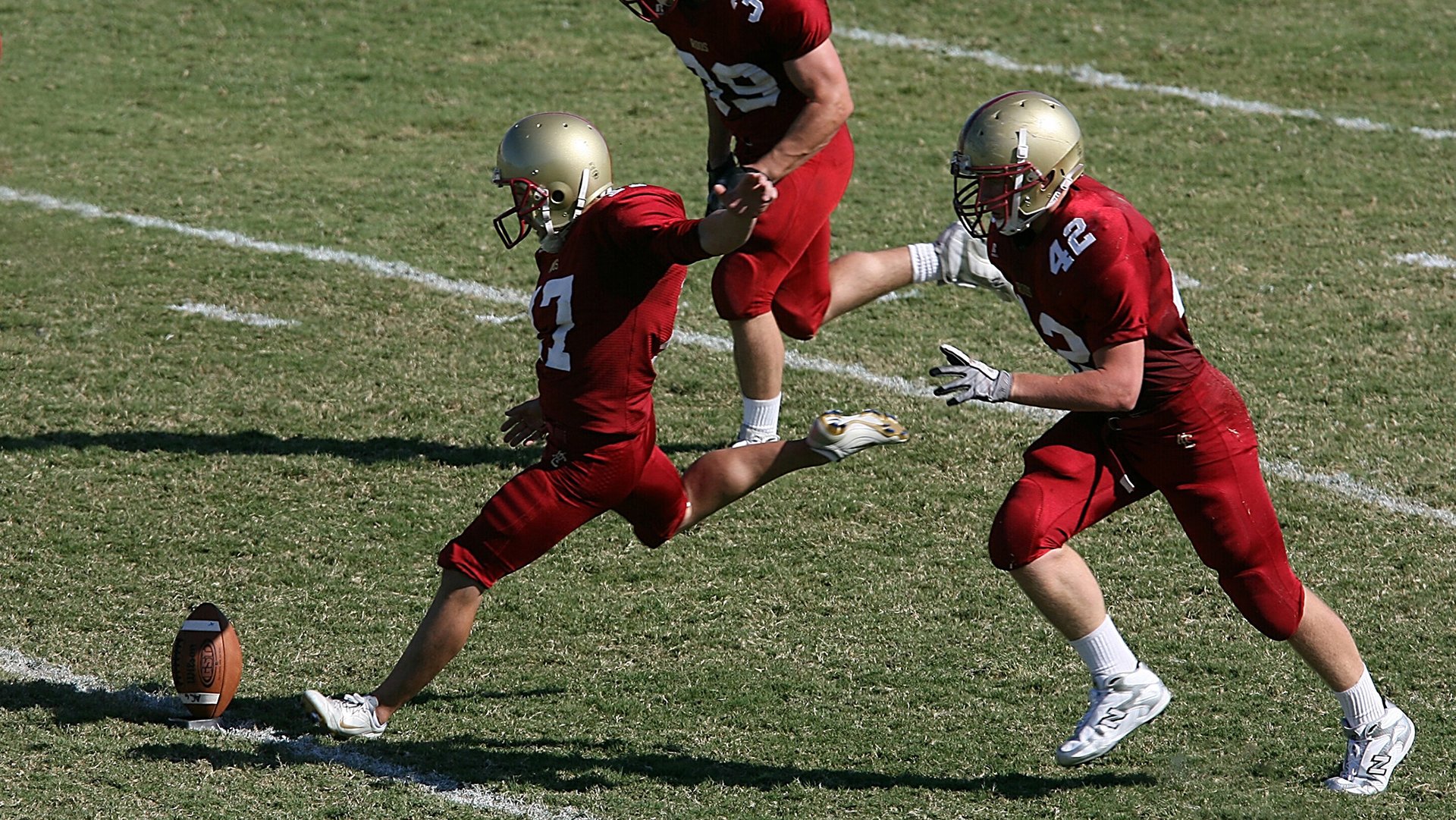 铁壁锁敌，智将破局，勒沃库森防守艺术下的奥亚尔萨瓦尔关键一击
