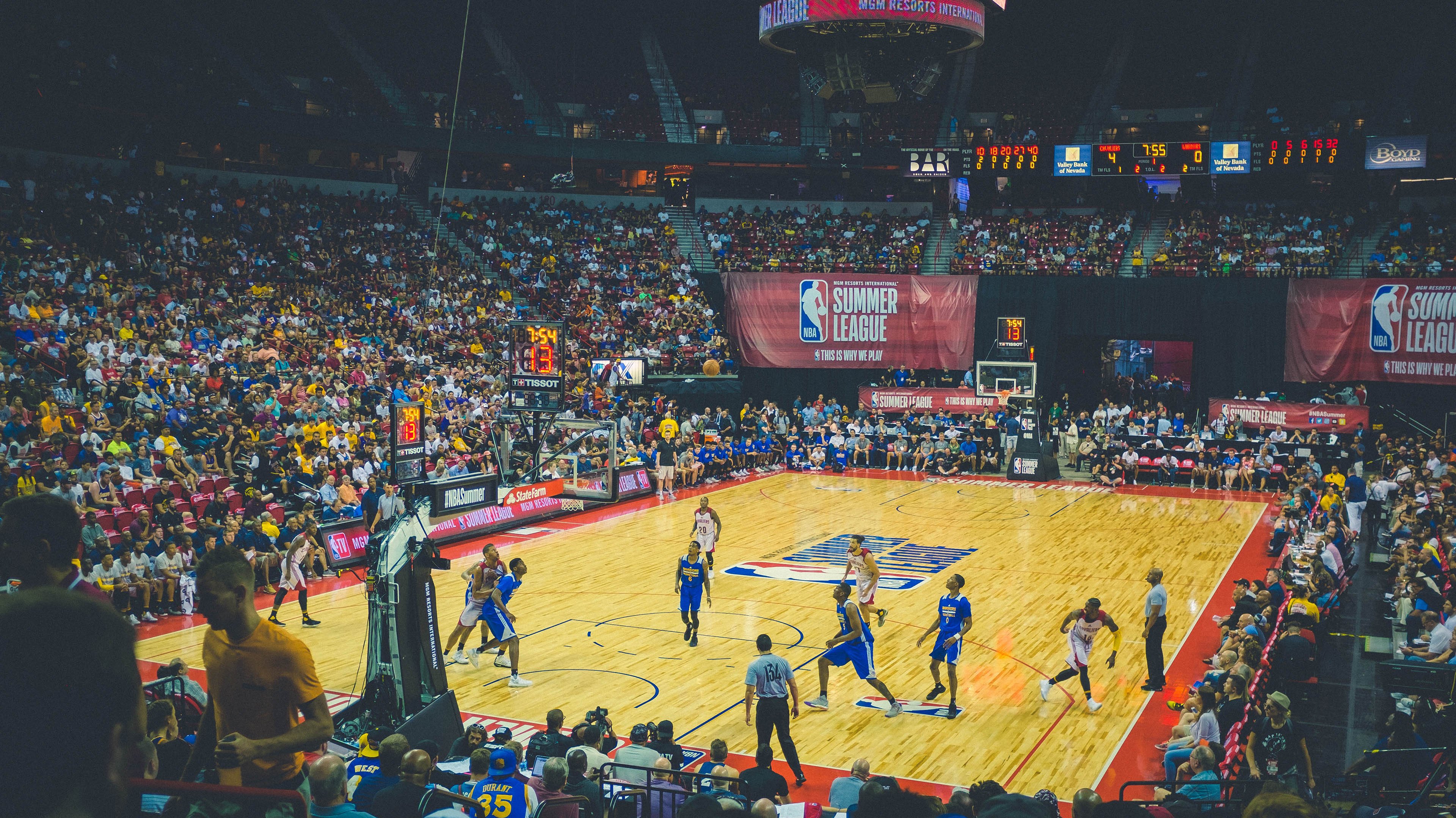 当红色遇见红色，巴尔韦德在安菲尔德风暴中的唯一性证明